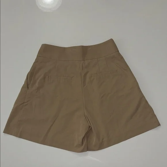 Ladies H&M Shorts US 8 Biege Worn - Picture 8 of 8